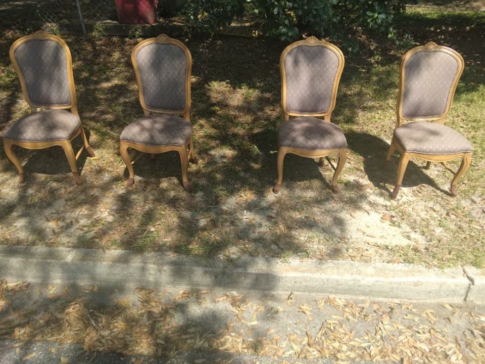 4 Chairs