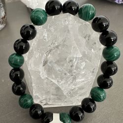 New, Men’s Malachite And Black Onyx Stone Bracelet. Jewelry Bag And Meanings Included.