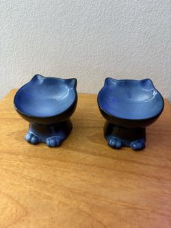 2 elevated pet bowls