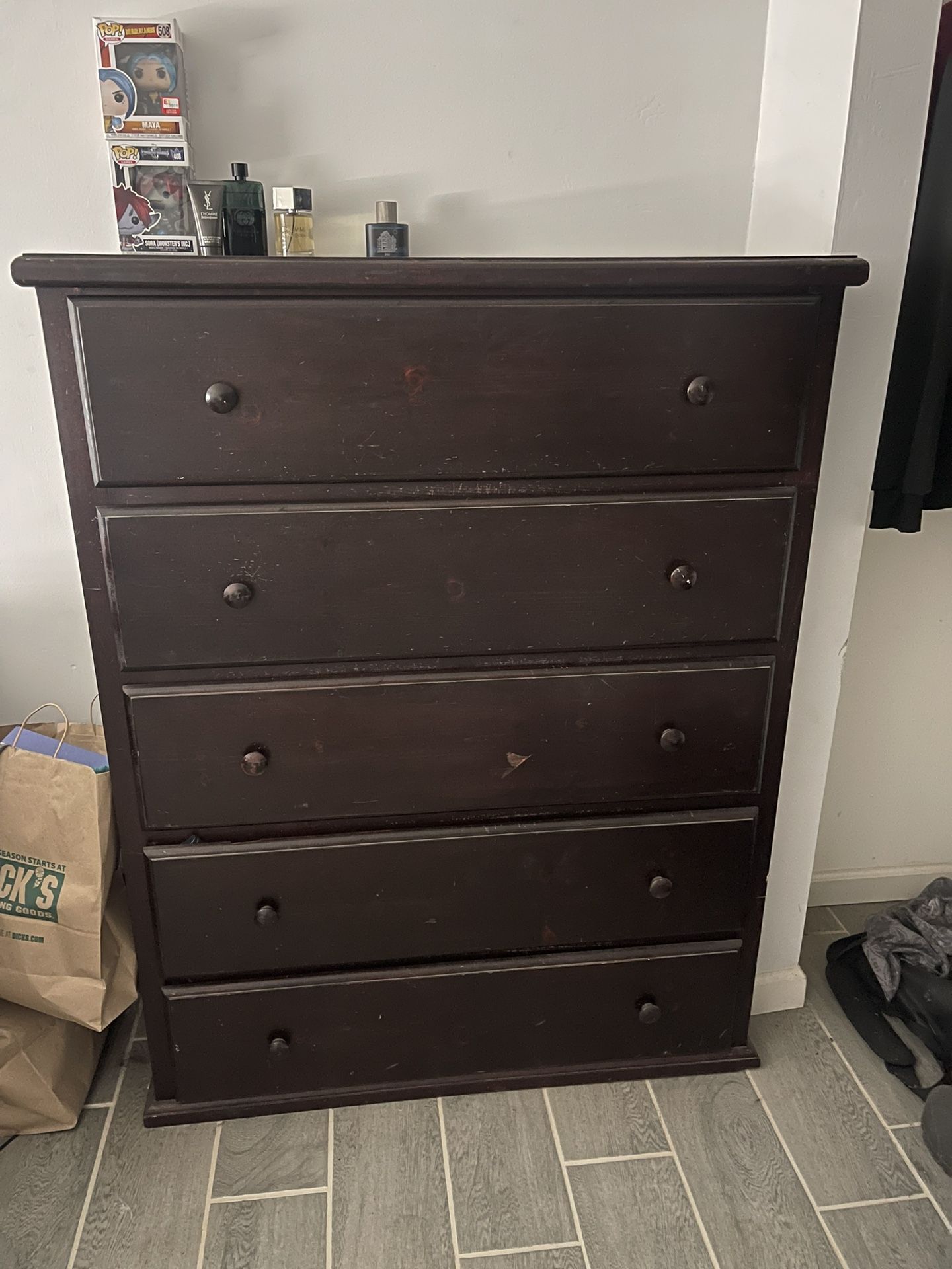 Dresser