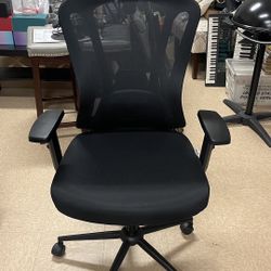 Computer Gaming Chair Like New