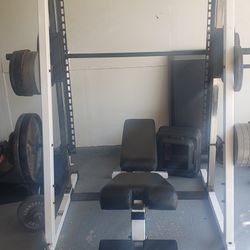 SQUATTING AND BENCH