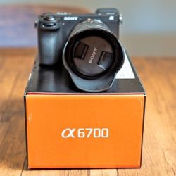 Sony a6700+18-135mm Camera 