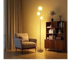 Mid Century Modern 3 Globe Floor Lamp
