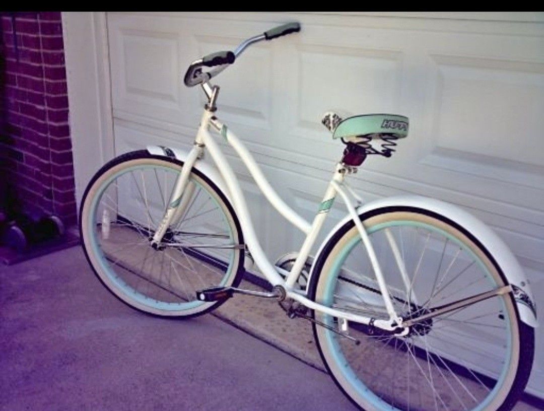 Huffy Cruiser Bike With Trailer.