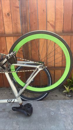 Fixed Gear Leader 725 Track Bike with Green  b34 velocity rear rim