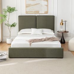 Oakley queen bed Brand new