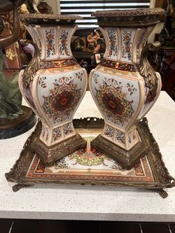 Juego de Porcelana y Bronze tres pieza