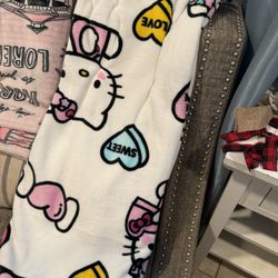 Hello Kitty Valentines Blanket 