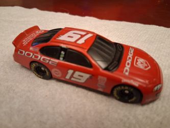 Diecast 2000 Dodge Intrepid - Ray Evernham #19