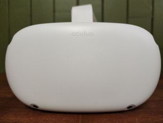 Oculus Quest 2 VR Headset with controllers