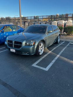 2005 dodge magnum RT