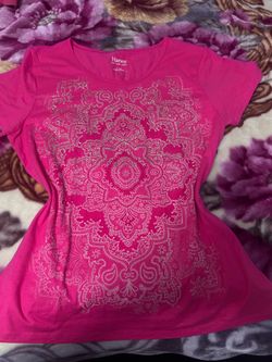 Size L pink t shirt with glitter