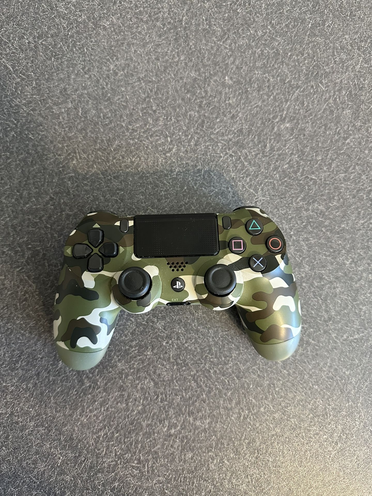 PS4 Controller