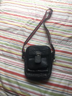 Lightweight black purse