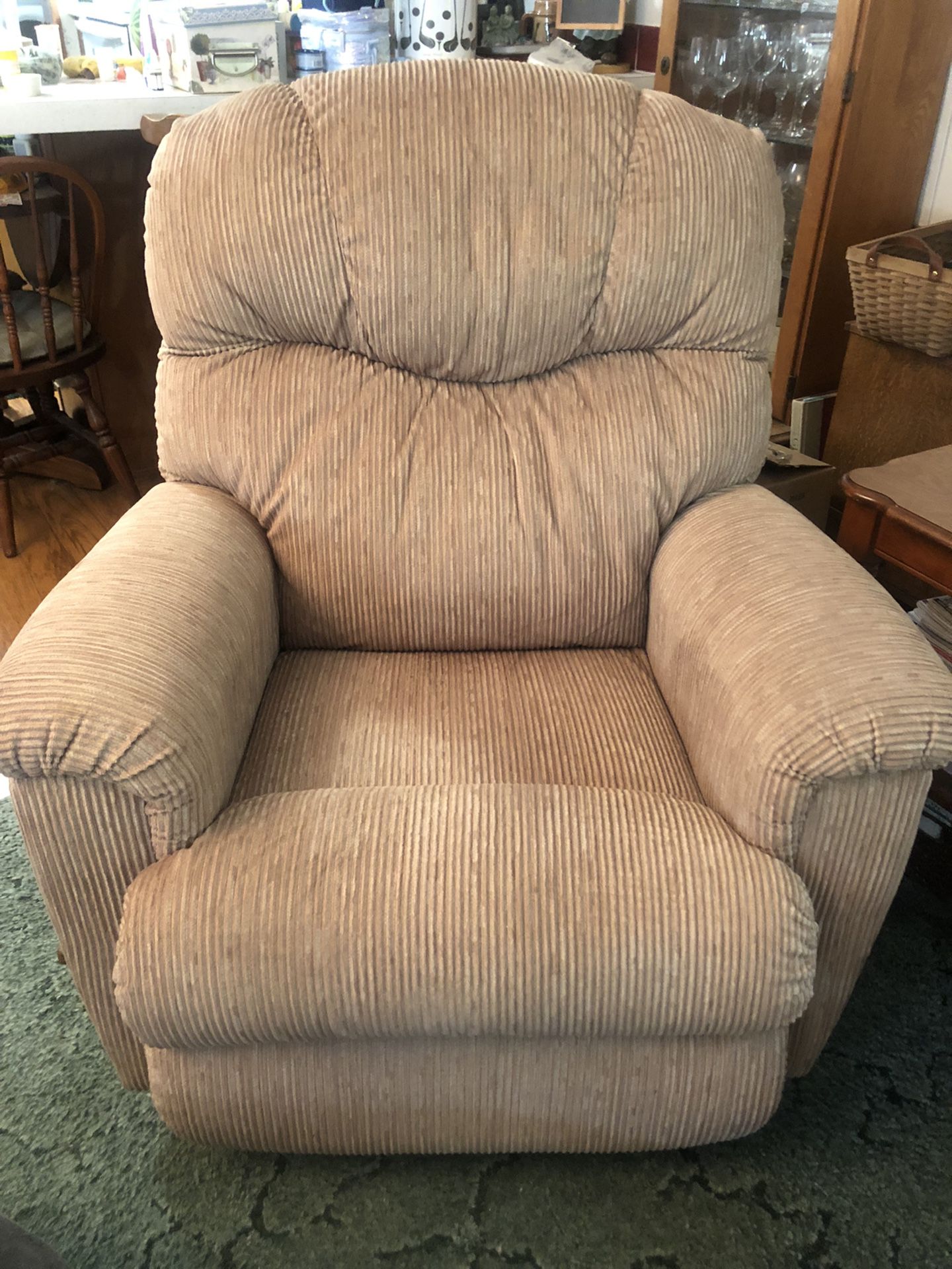 Lazy boy Recliner For Sale! 