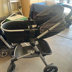 Evenflo Pivot stroller