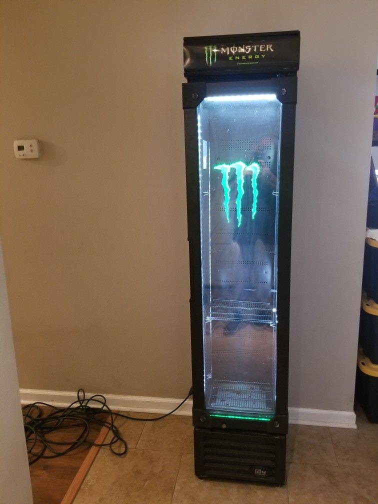 MONSTER ENERGY IDW COMMERCIAL REFRIGERATOR 6FT for Sale in Las Vegas