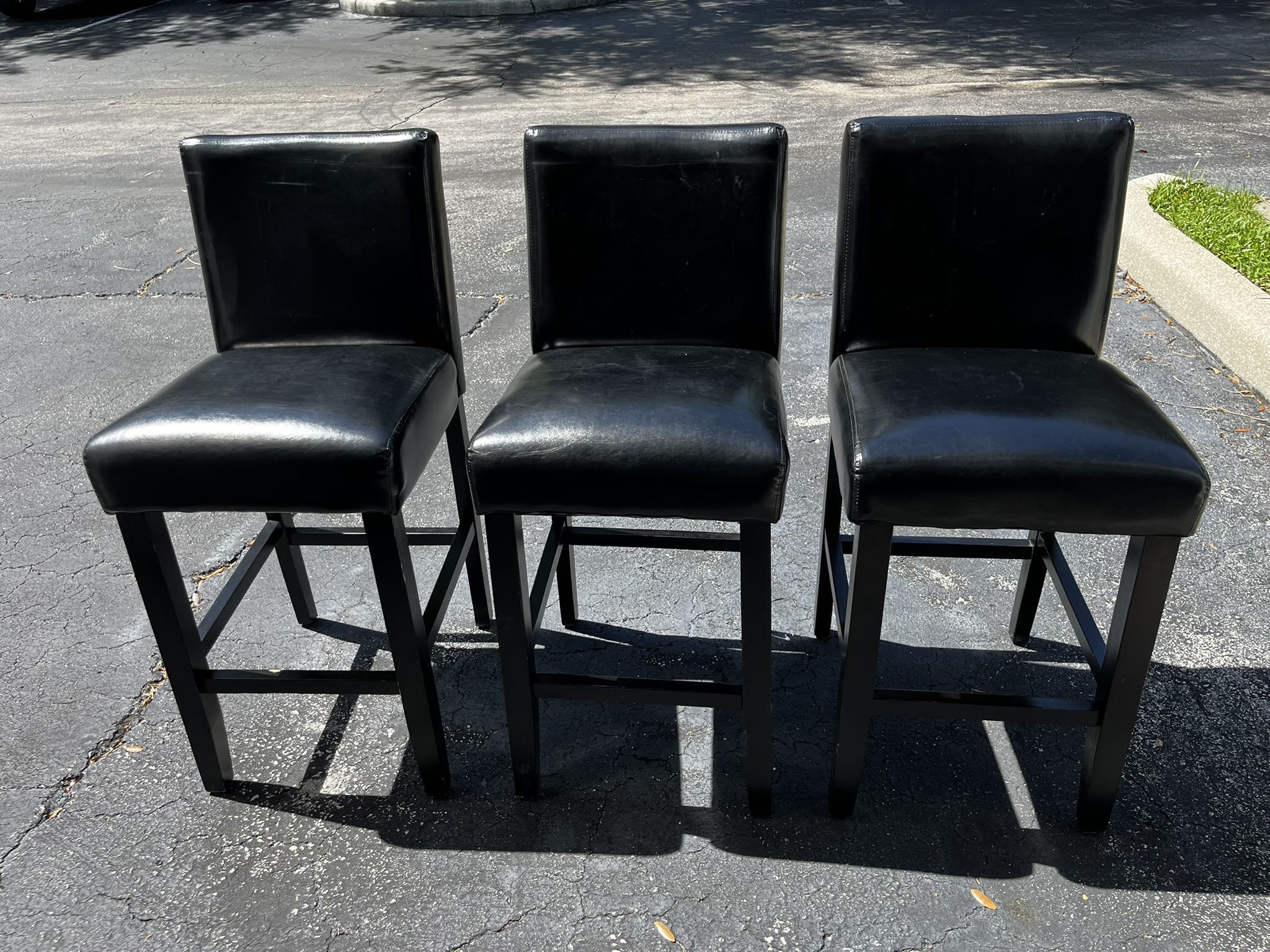 Set Of 3 Barstools