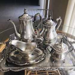 International Silver Co. 5-piece-teapot set