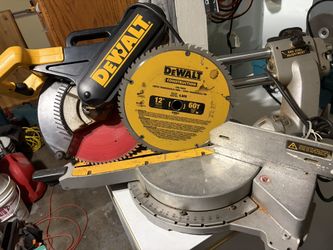Dewalt Saw
