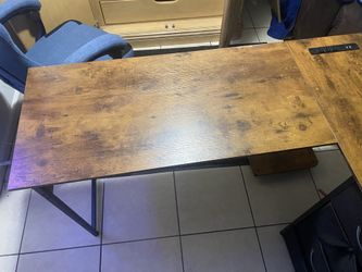 GAME DESK