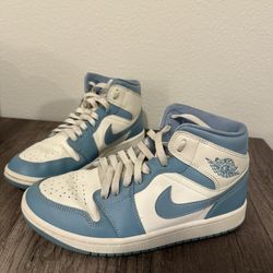 Jordan Mid Blue/White Size 8.5W/7Mens