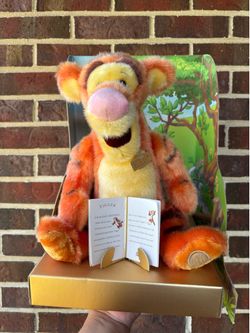 Disney Heirloom Tigger Exclusive