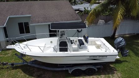 2002 Hydra Sport 230