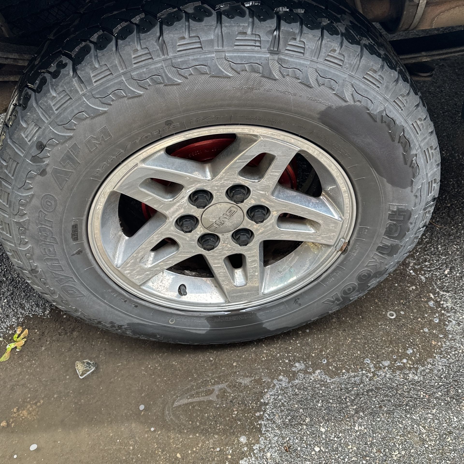 G MC Sierra TIRES