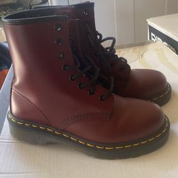 Size 4 Doc Martens