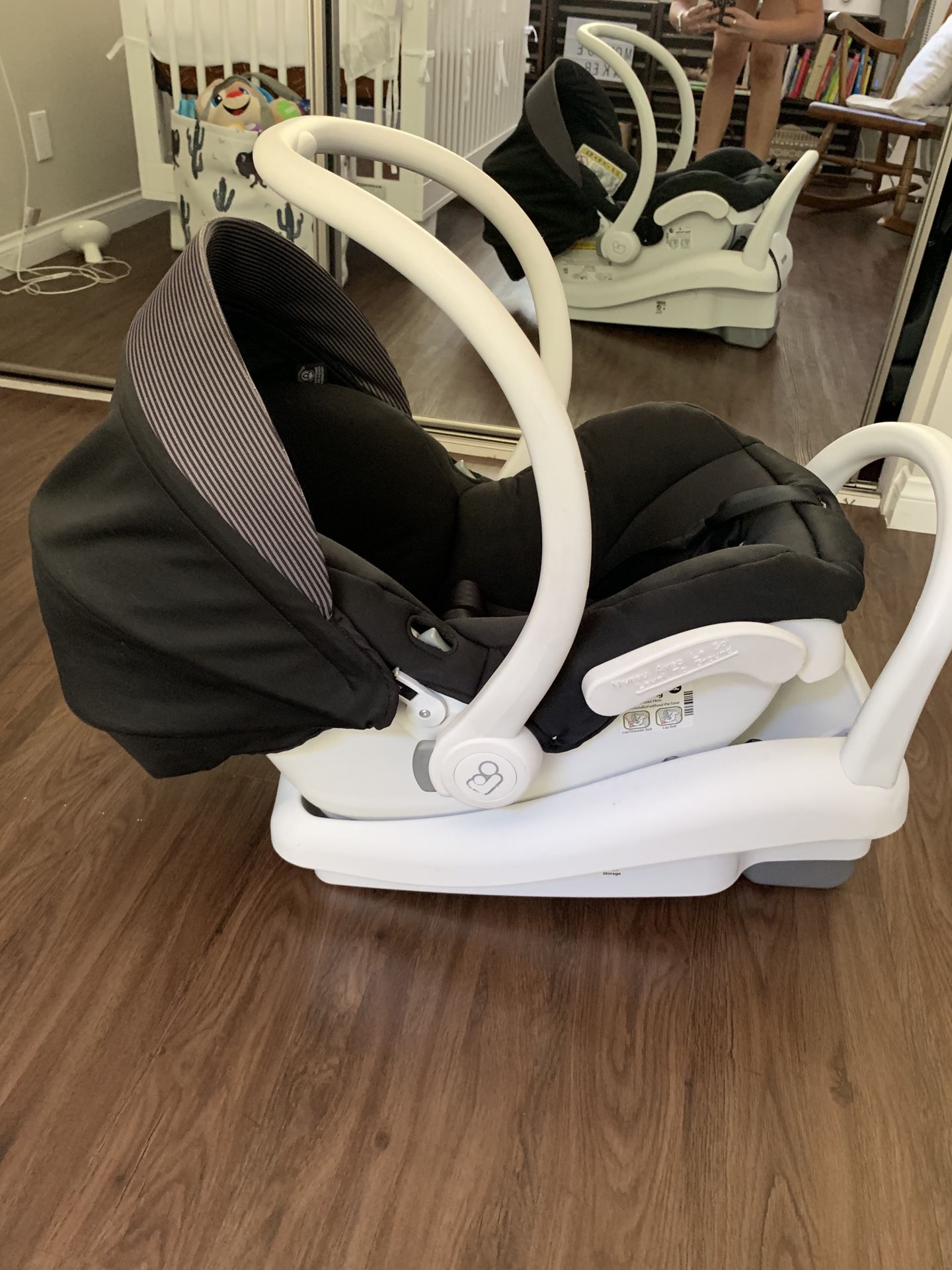 Maxi Cosi infant car seat!