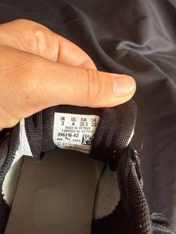 Puma Sneakers Size US 4 / EUR 35.5