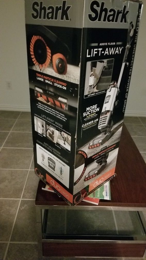 Sharks'DuoClean LiftAway $178 Hepa filter