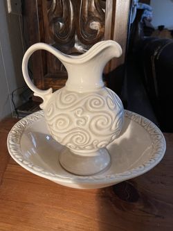 Wash Basin Pitcher