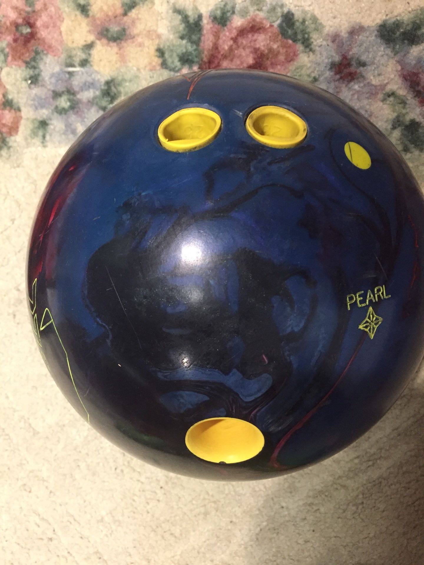 Roto grip cell pearl bowling ball