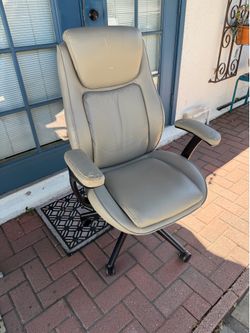 Old LazyBoy office chair
