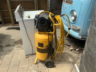 DEWALT D55168 15G Vertical Air Compressor – Motor Runs Great, Slow Air Leak