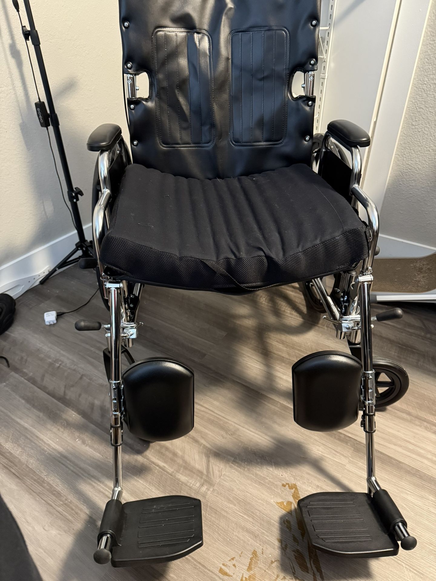 XL Reclining Wheelchair