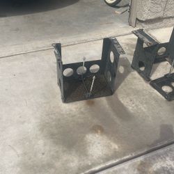 Undercarriage Battery Hold Down