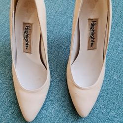 Ladies Nude/off-white Pumps