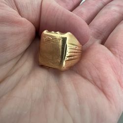 14kt Gold Ring 5g (Firm Price)