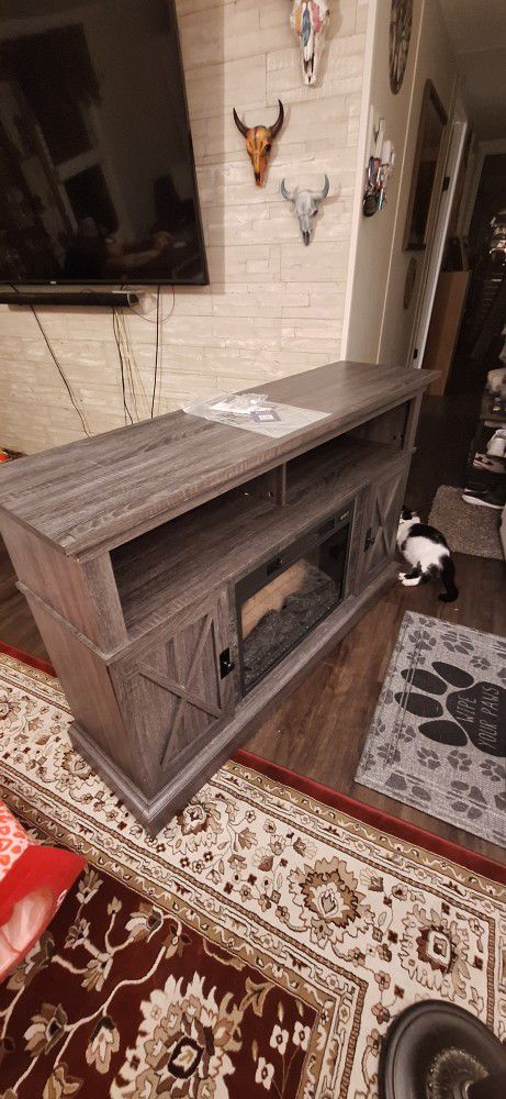 Tv Stand w Working Fire Place
