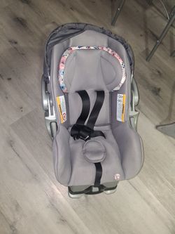 Baby Trend Sky View EZ Flex-Loc Infant Car Seat and Quick Release Car Base
