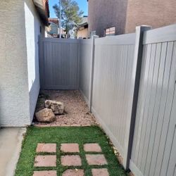 6'×8' Gray Vinyl Fence Materials