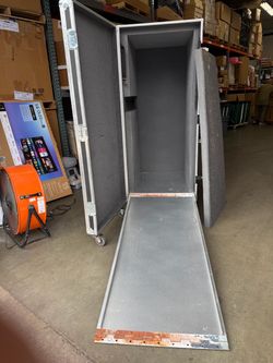 Large Rolling ATA Road Case with Ramp flight case