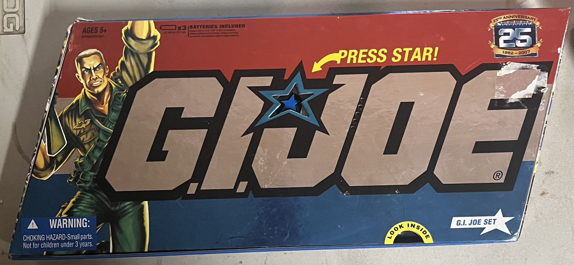 GI Joe 5 Figure Collector Edition Case