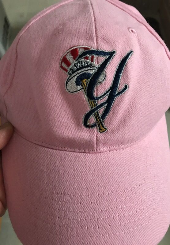 Ladies/ girls Yankess baseball hat