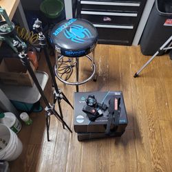 2 HTC Vive Vr Sets + More
