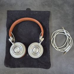Master And Dynamic MH30 Headphones